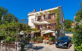 Apartment Snjezana
